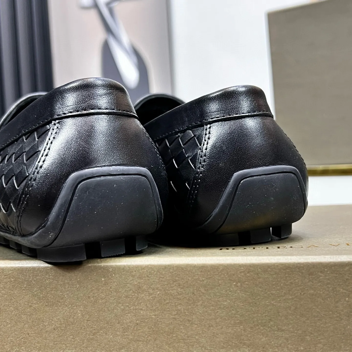 Ex-factory price 500 BV〰️Handmade classic men's leather shoes, Doudou shoes👉👉driving shoes, slip-on shoes, made of imported cowhide woven from Italy, 💕water-dyed cowhide lining, 🔊original outsole, waterproof platform design, comfortable on the feet. A good choice for traveling and driving, two colors available, code number: 38-44, (45 can be customized)